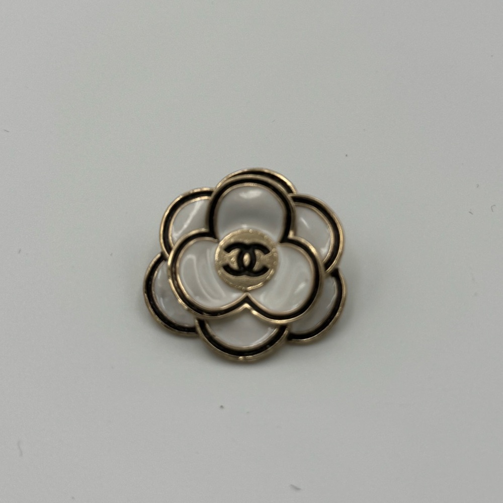 Chanel Camellia Button